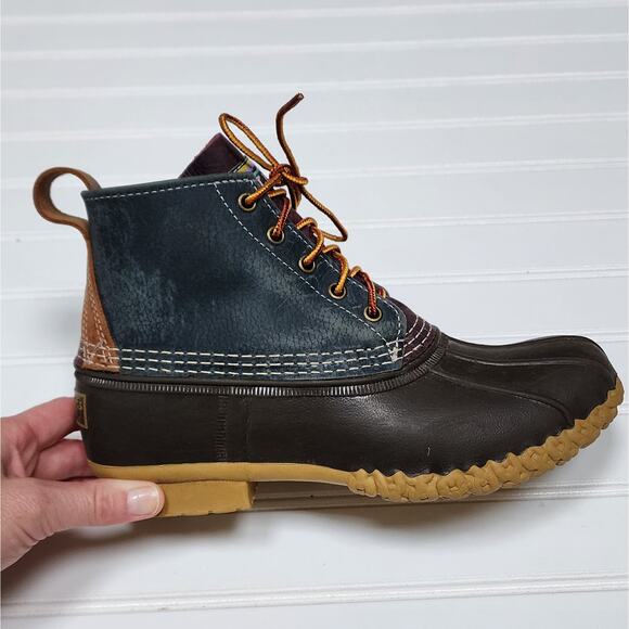 L.L. Bean Kids Bean Boots - Picture 5 of 11